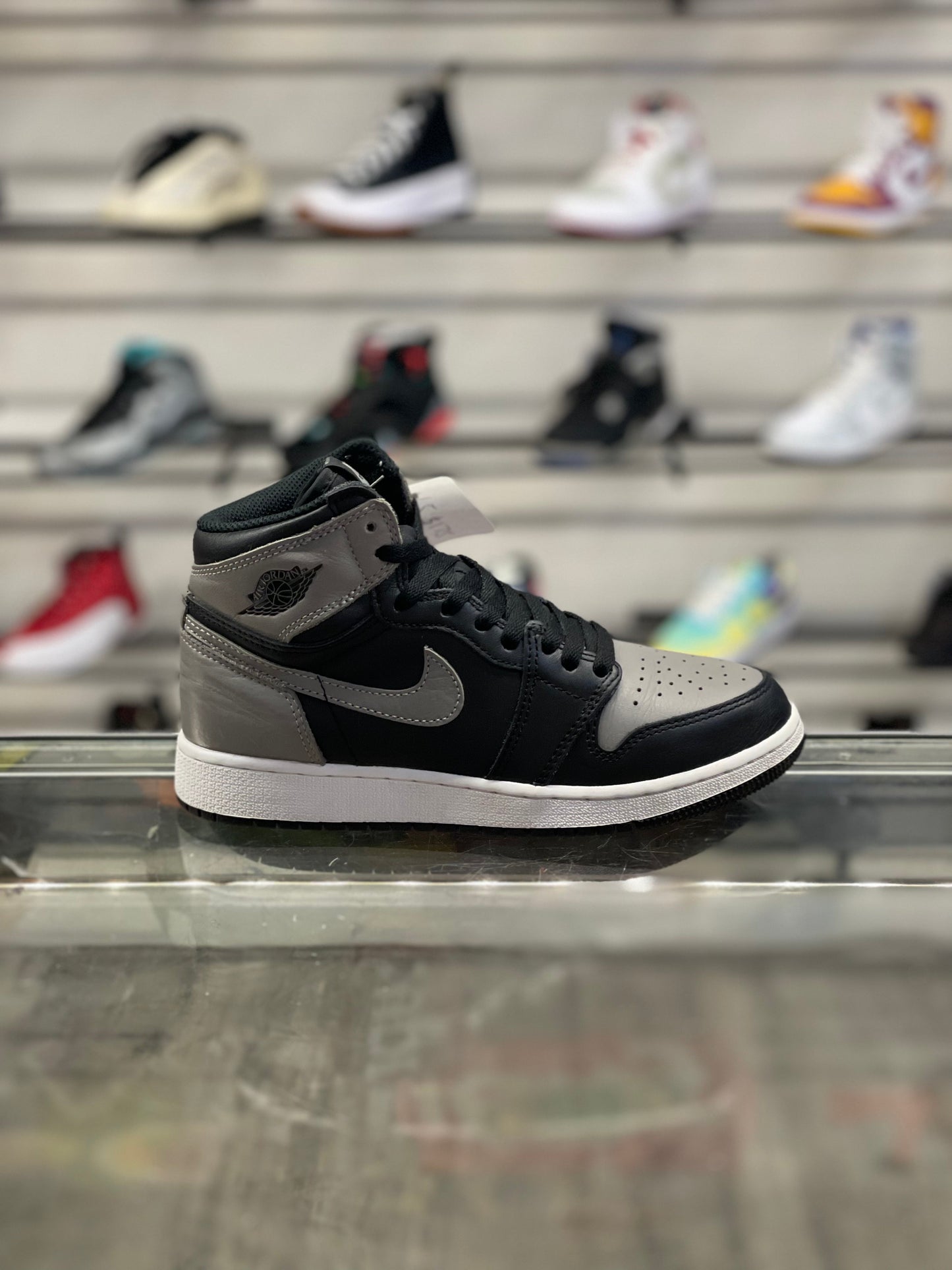 Air Jordan 1 Shadow