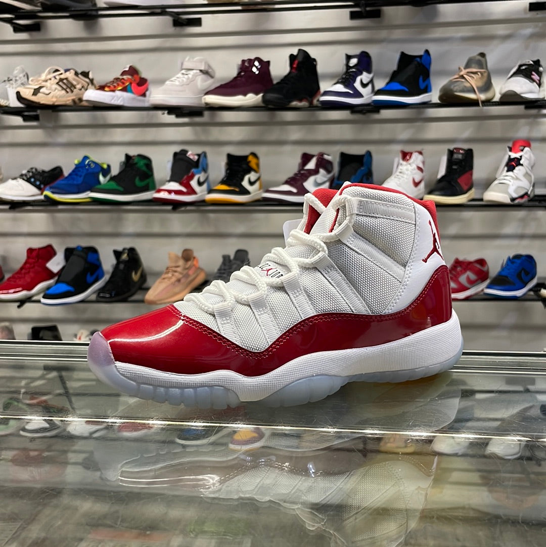 Air Jordan 11 Cherry