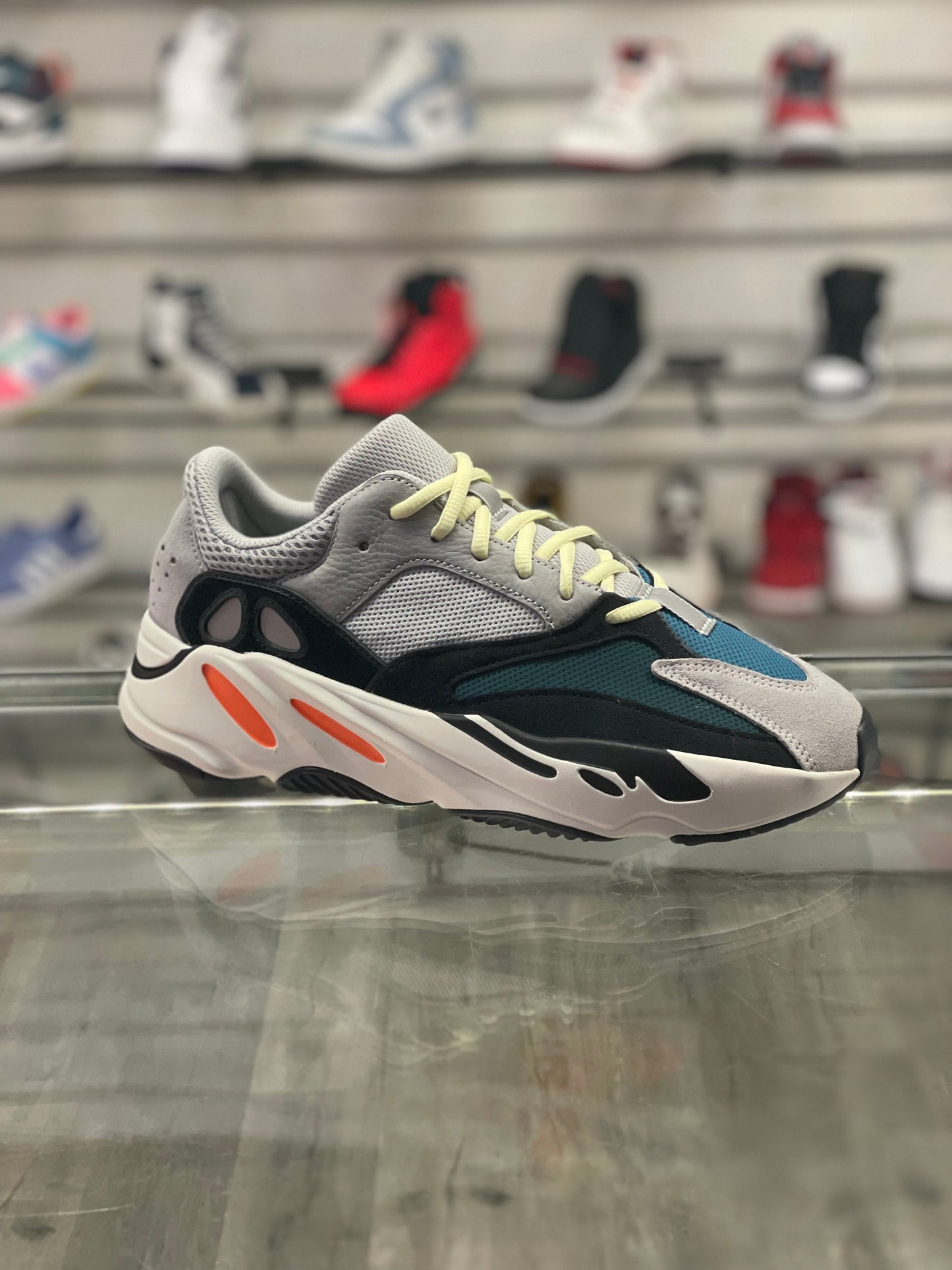 Adidas Yeezy 700 Wave Runner