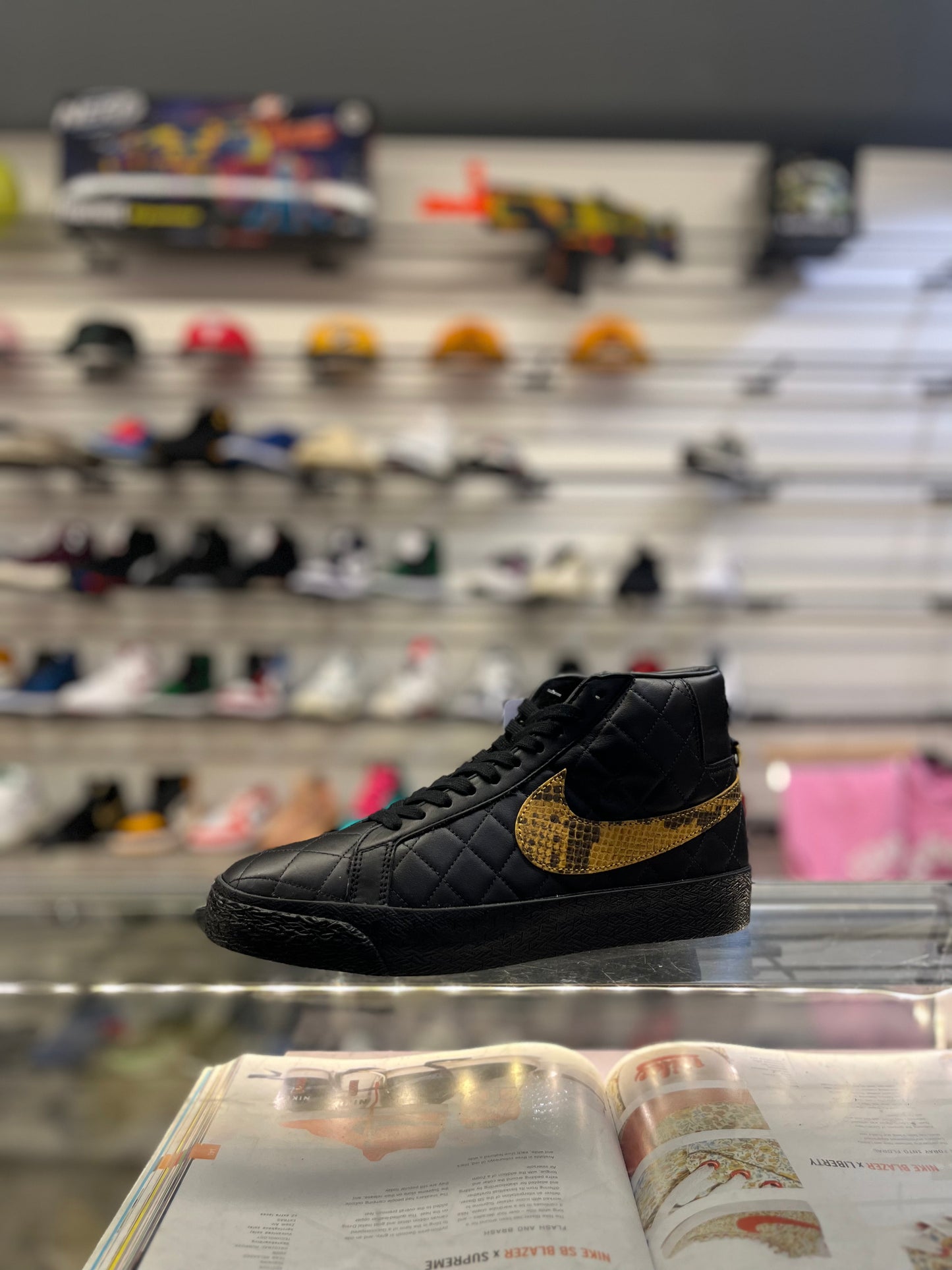 Nike SB Blazer Mid QS Supreme Black