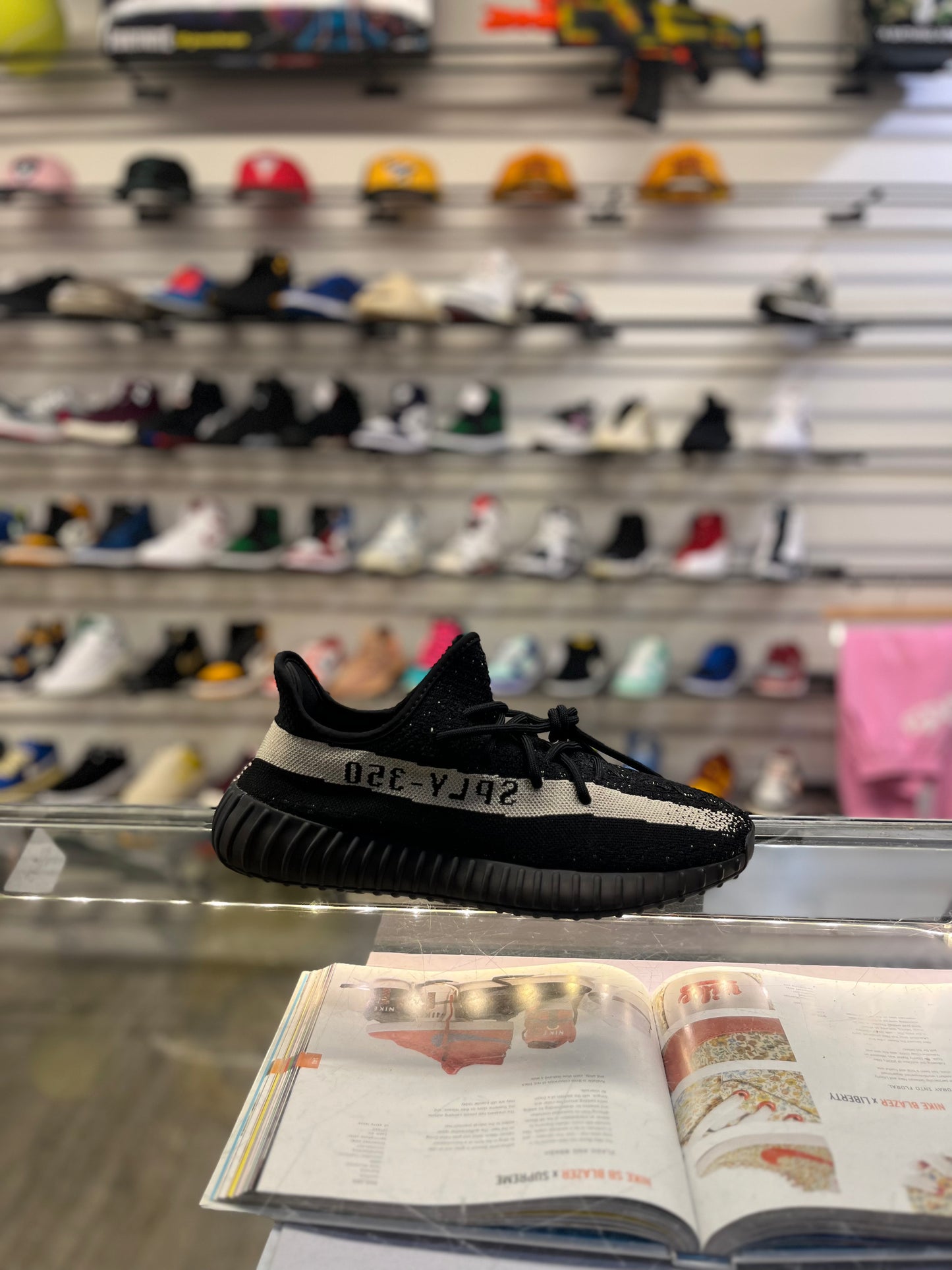Adidas Yeezy 350 V2 Oreo