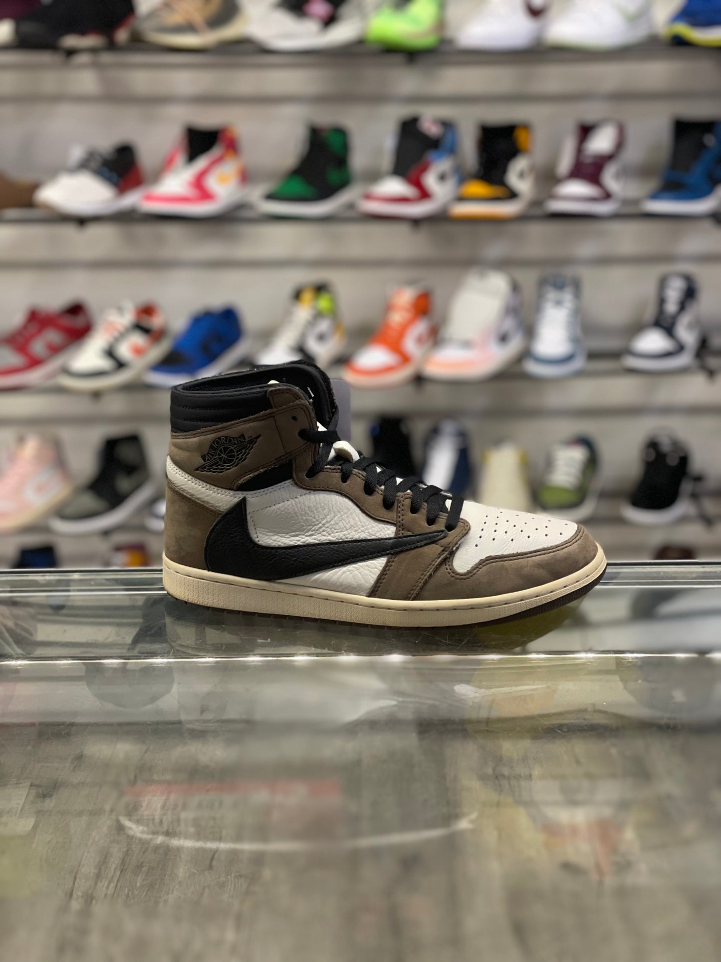 Air Jordan 1 High Travis Scott Mocha