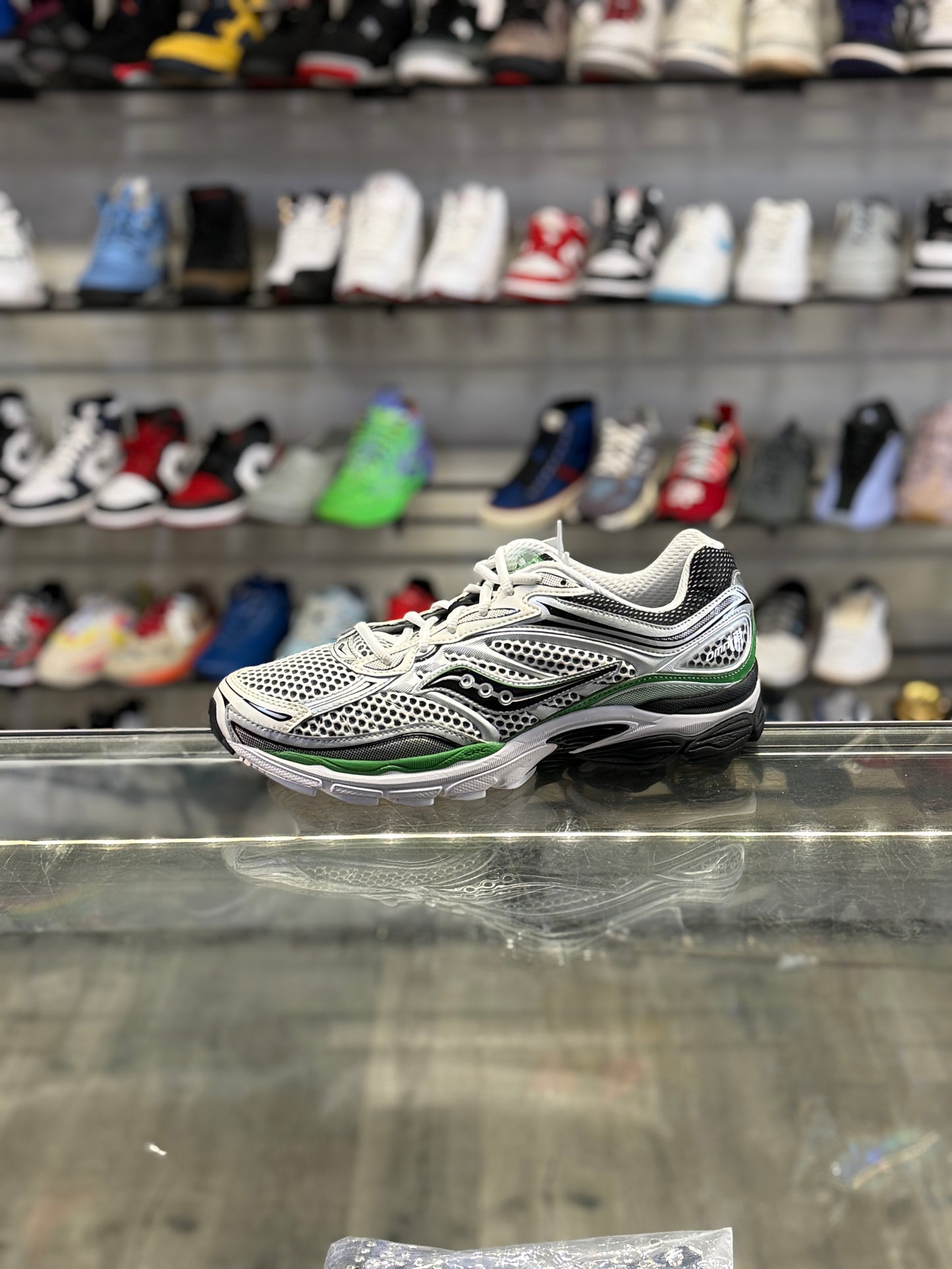 Saucony ProGrid Omni Silver Green