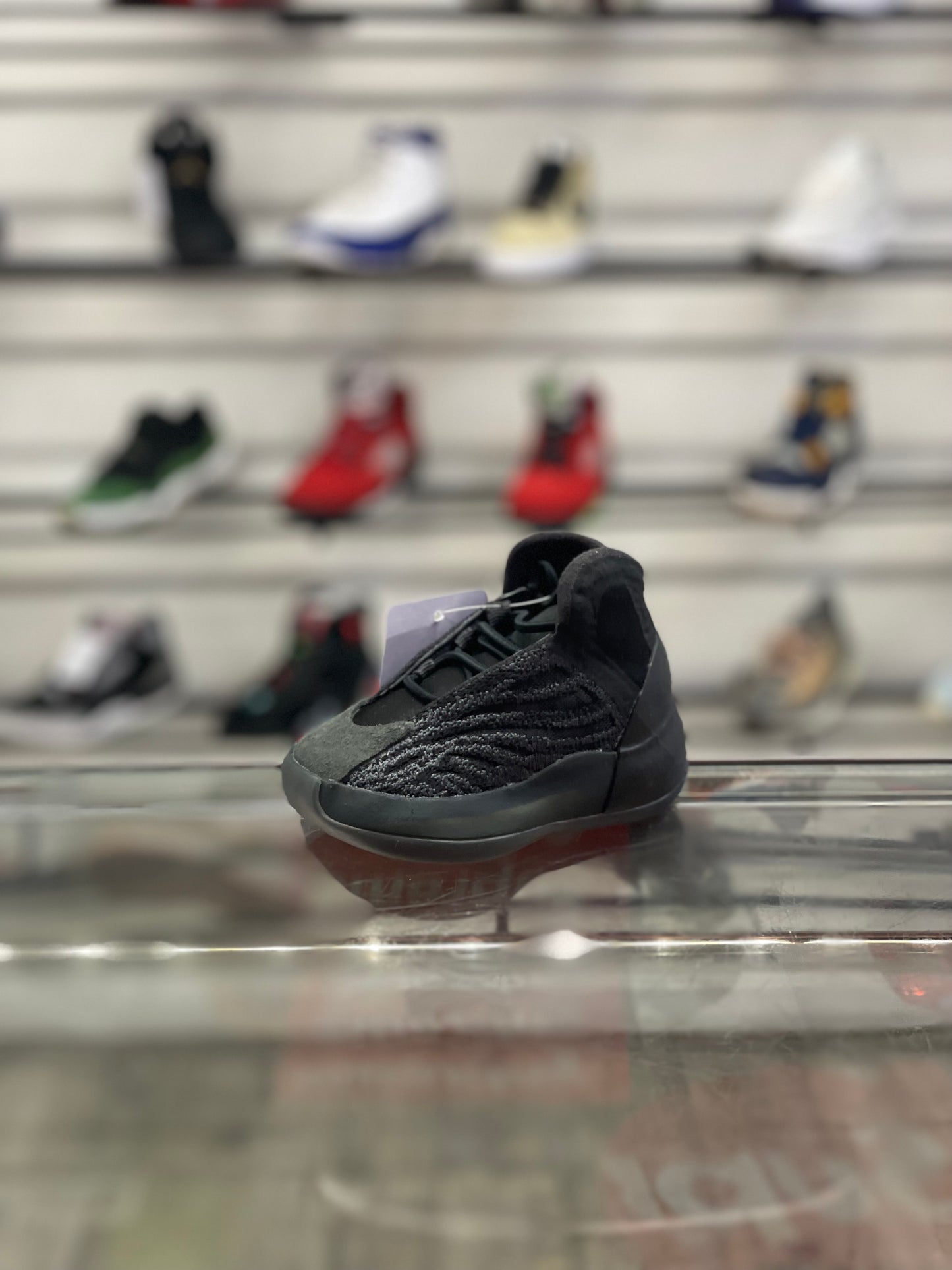 Adidas Yeezy Quantum Onyx