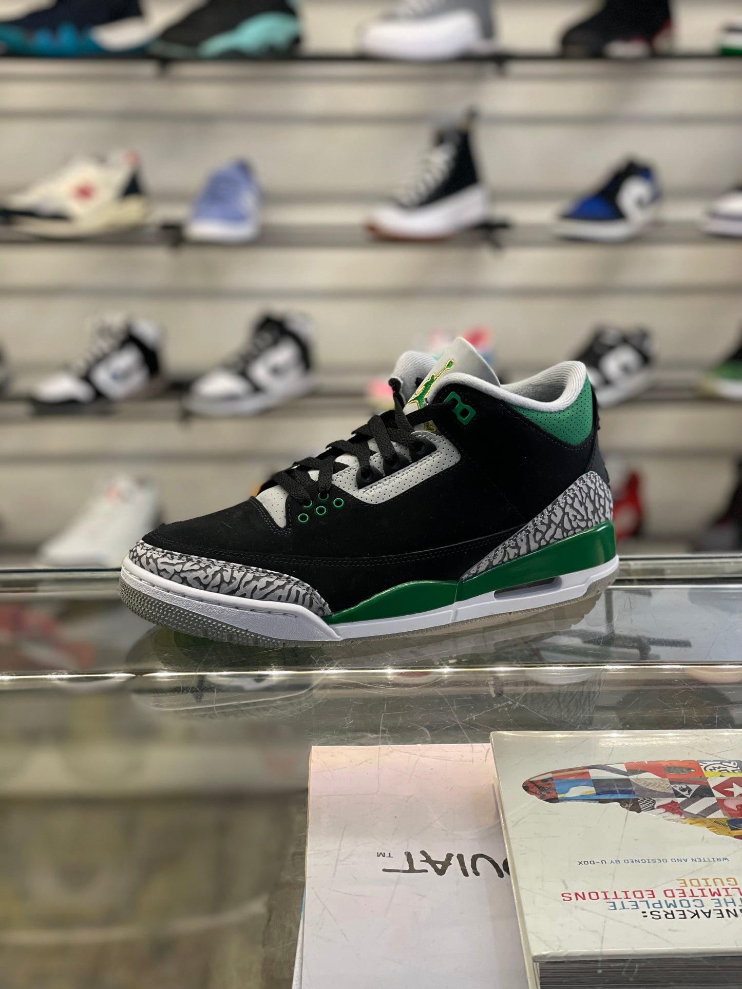 Air Jordan 3 Pine Green