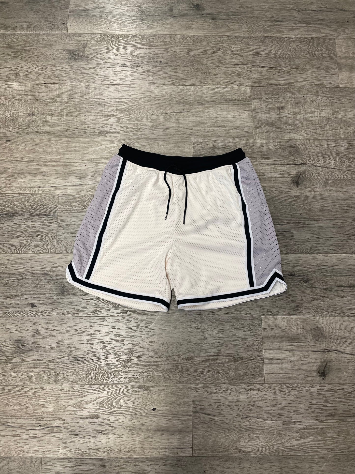 John Elliot Mesh Short Cream/Black