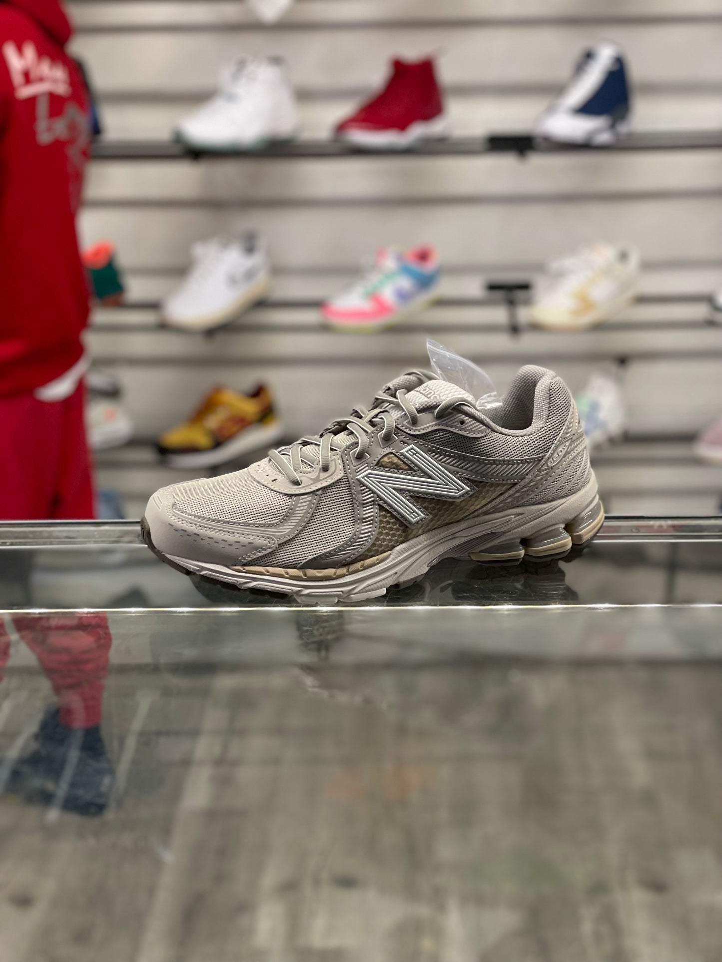 New Balance 860 V2 Mars