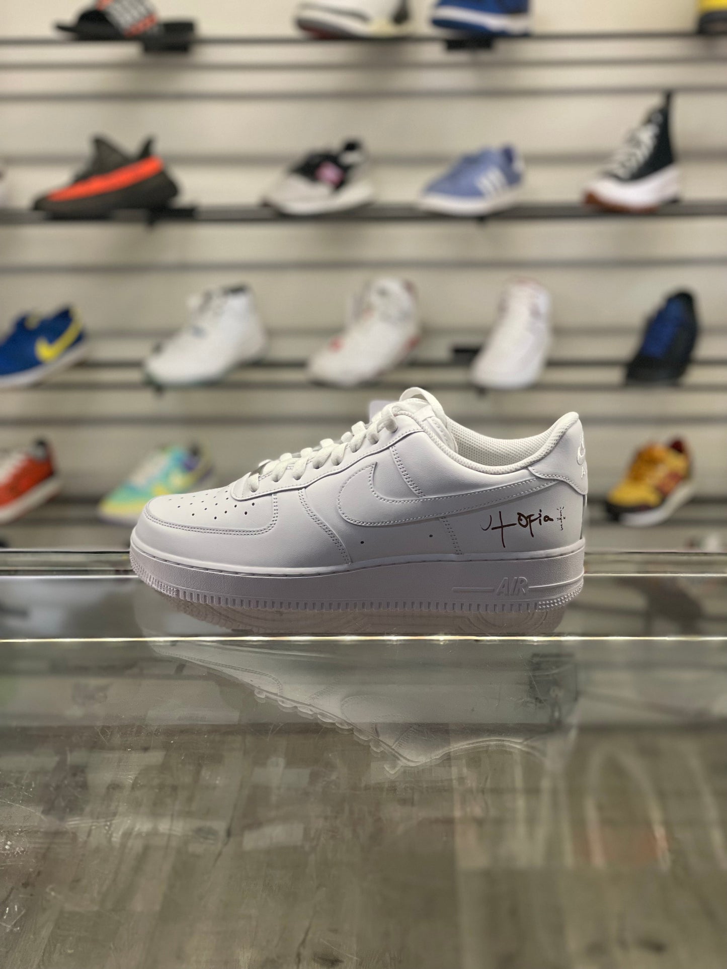 Travis Scott Nike Air Force One Utopia