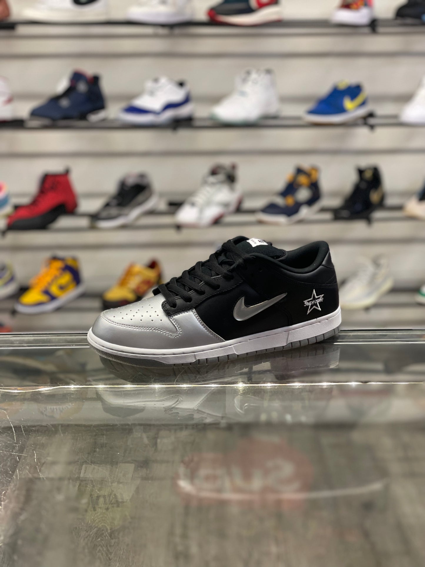 Supreme SB Low Black/Silver