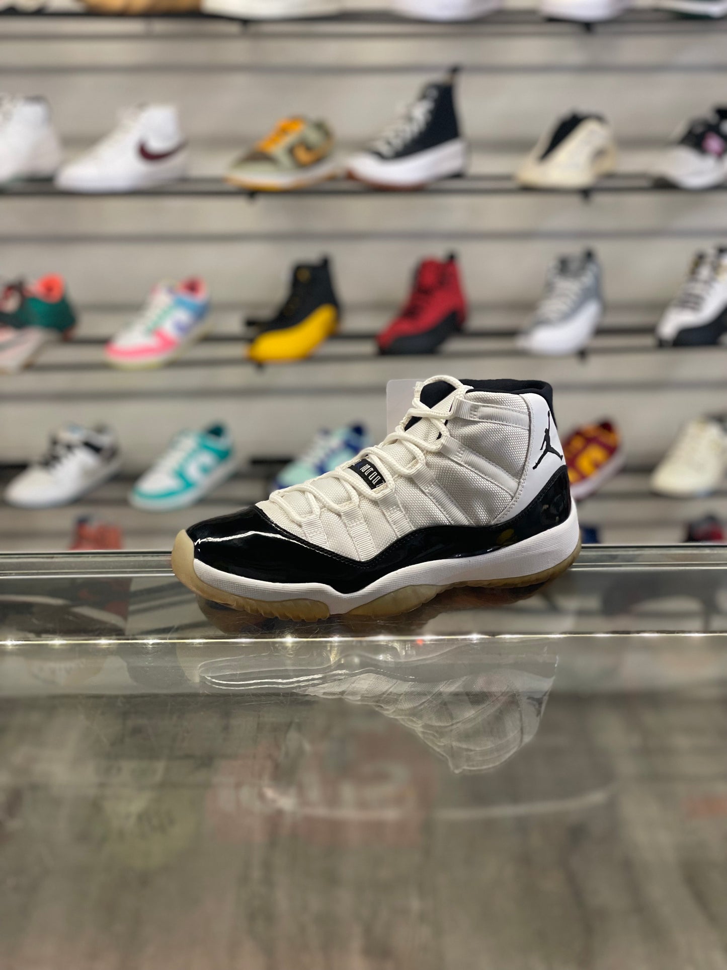 Air Jordan 11 Concord (2011)