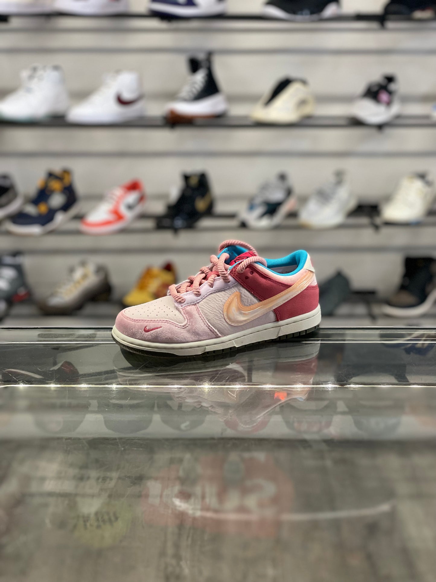 Strawberry Milk Nike SB Low