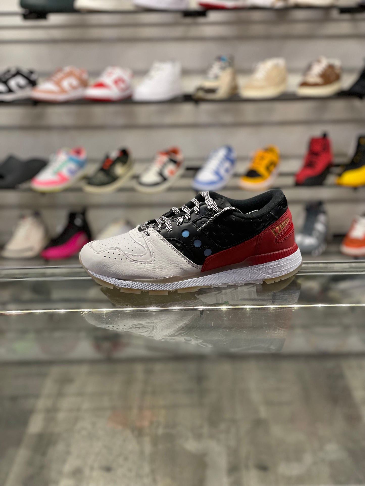 Saucony Azura Czarface Czarcony