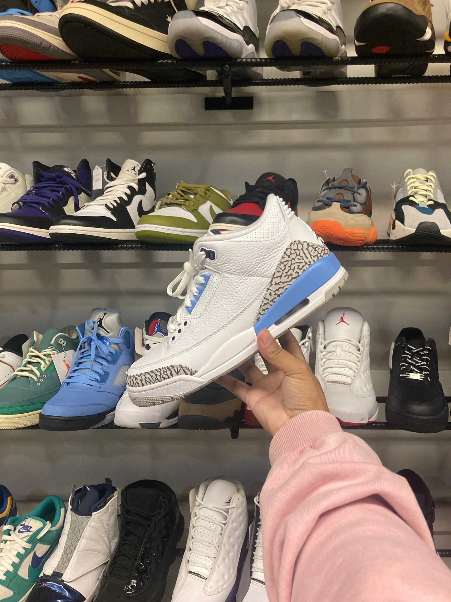 Air Jordan 3 UNC