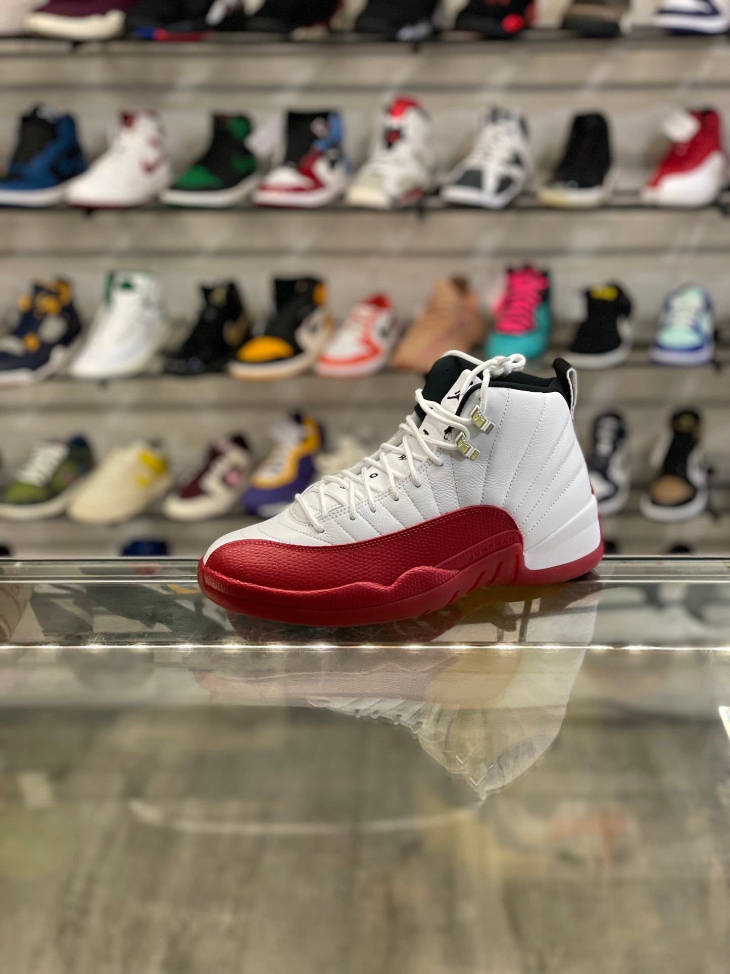Air Jordan 12 Cherry