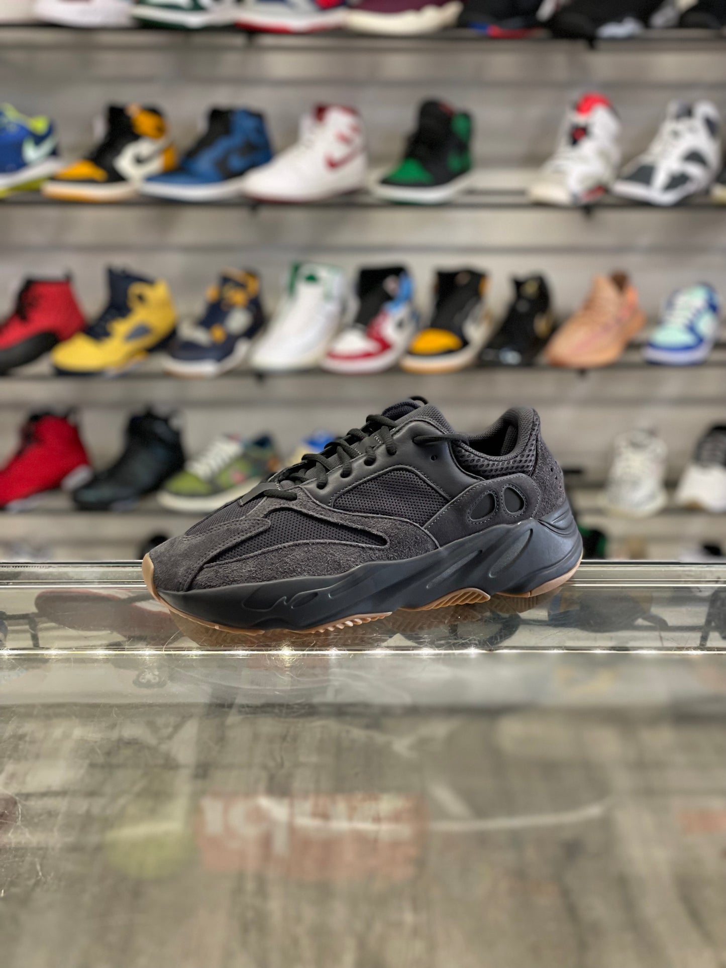 Adidas Yeezy 700 Utility Black