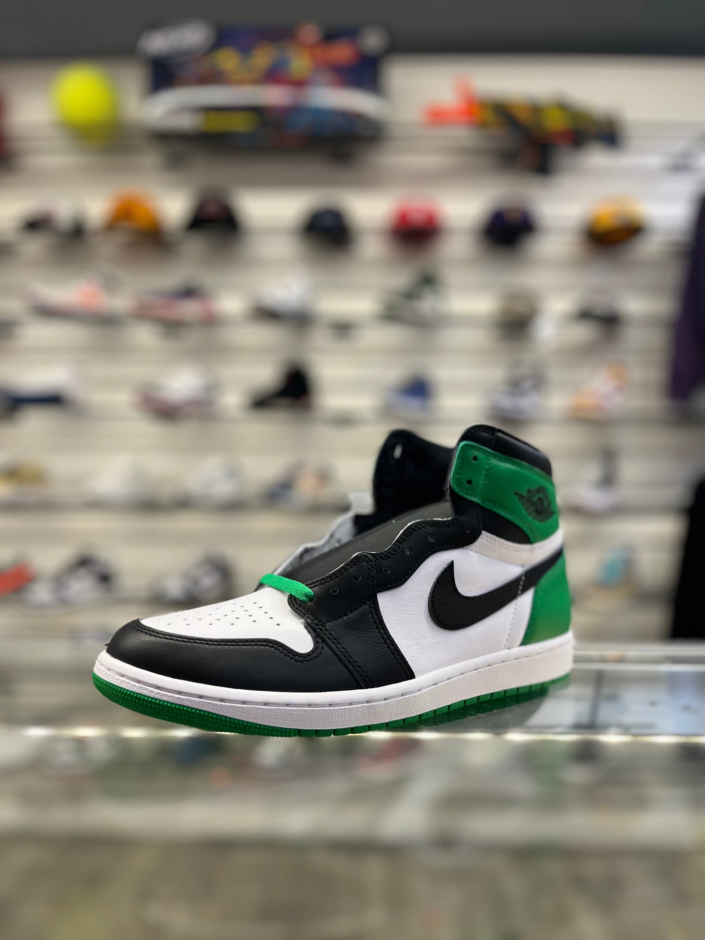 Air Jordan 1 Lucky Green