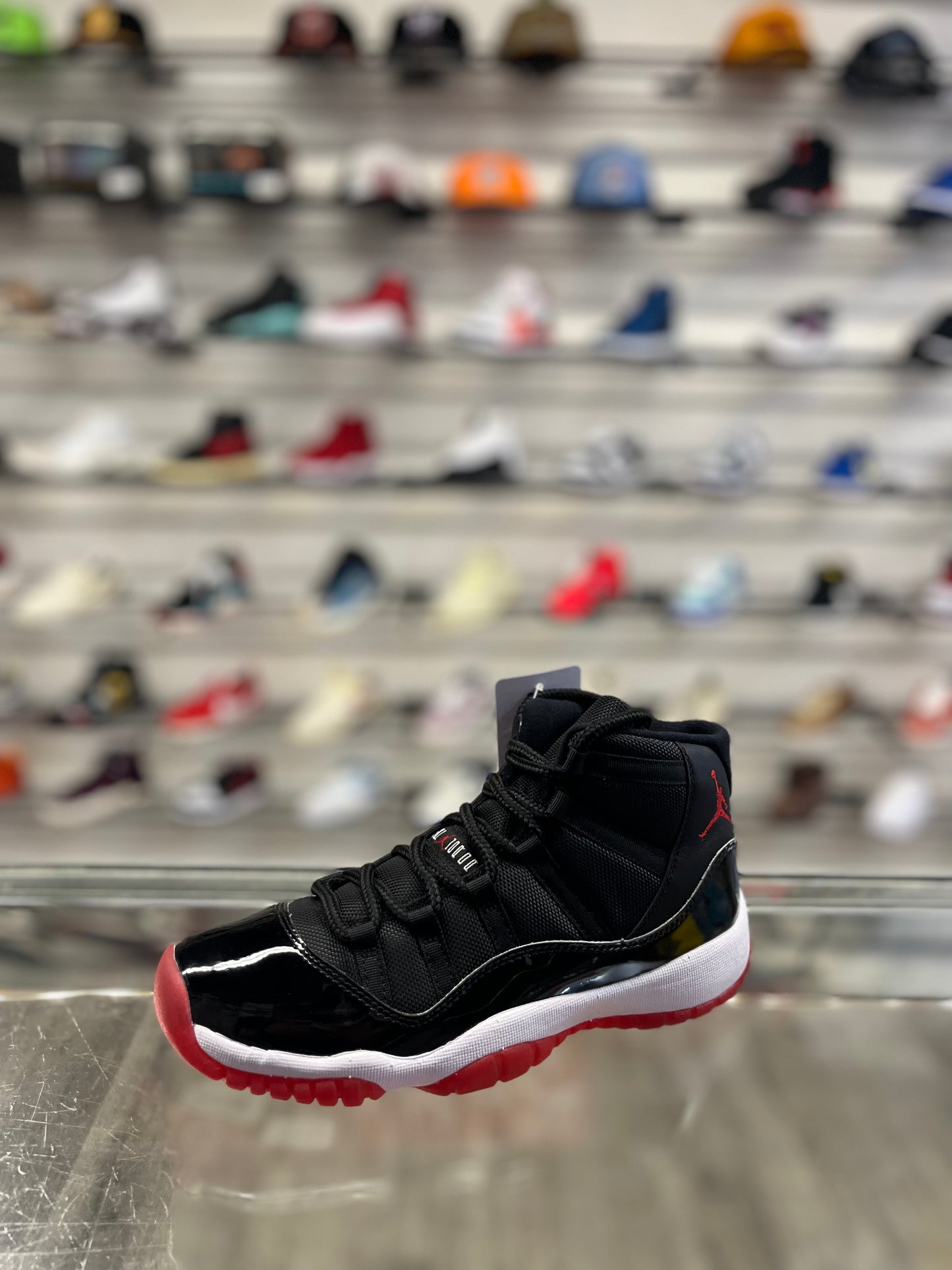 Air Jordan 11 Bred 2019