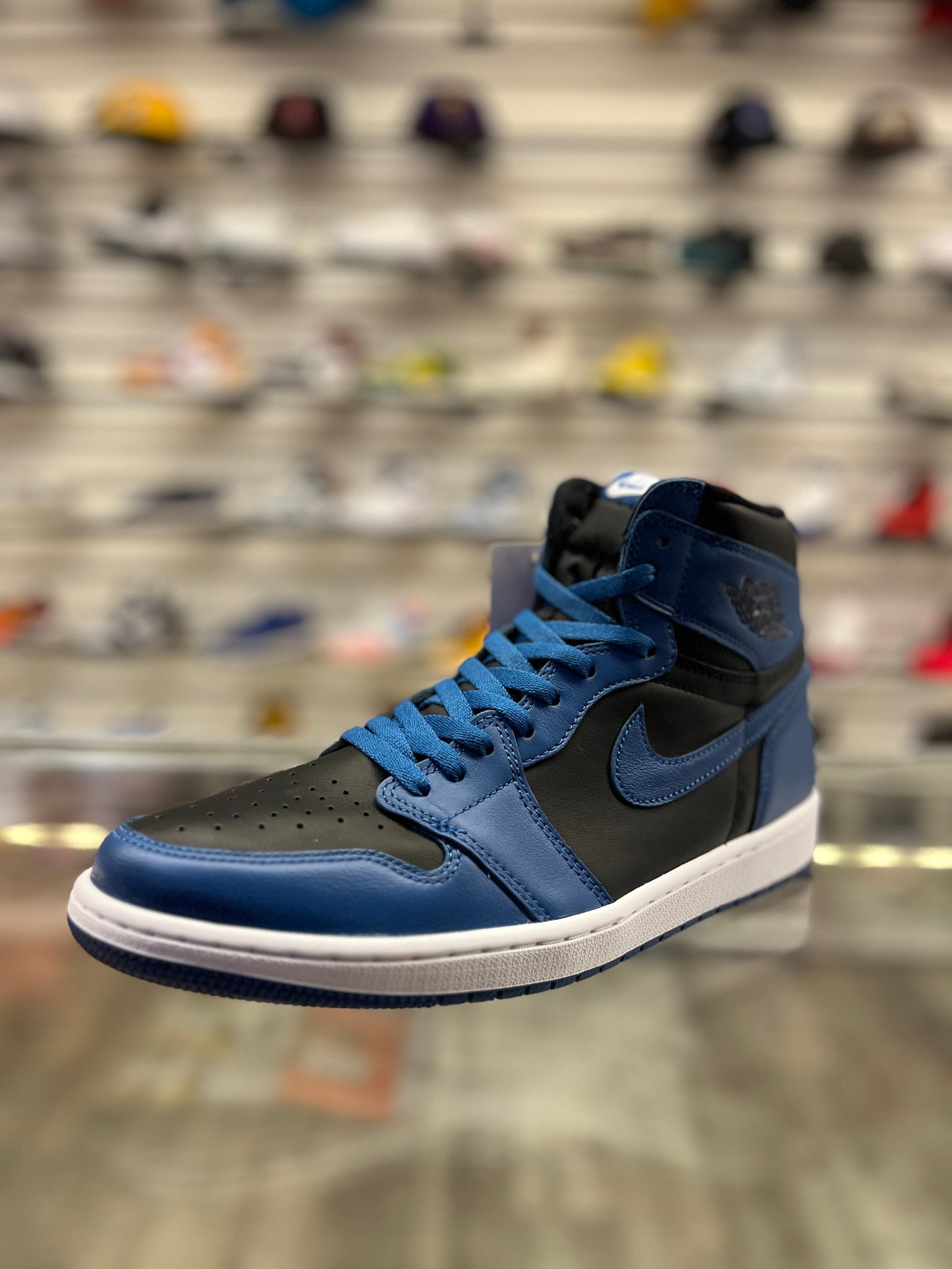 Air Jordan 1 Marina
