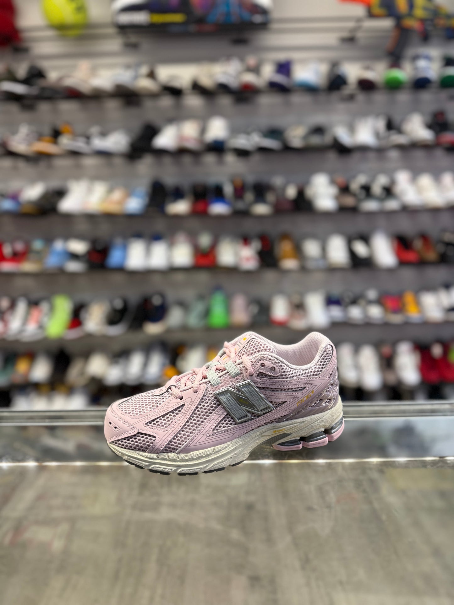 New Balance 1906R Pink