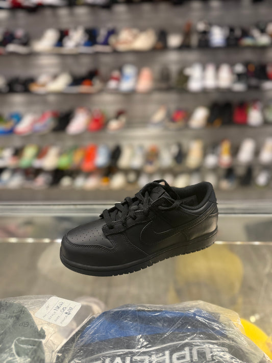 Nike Dunk Low Triple Black