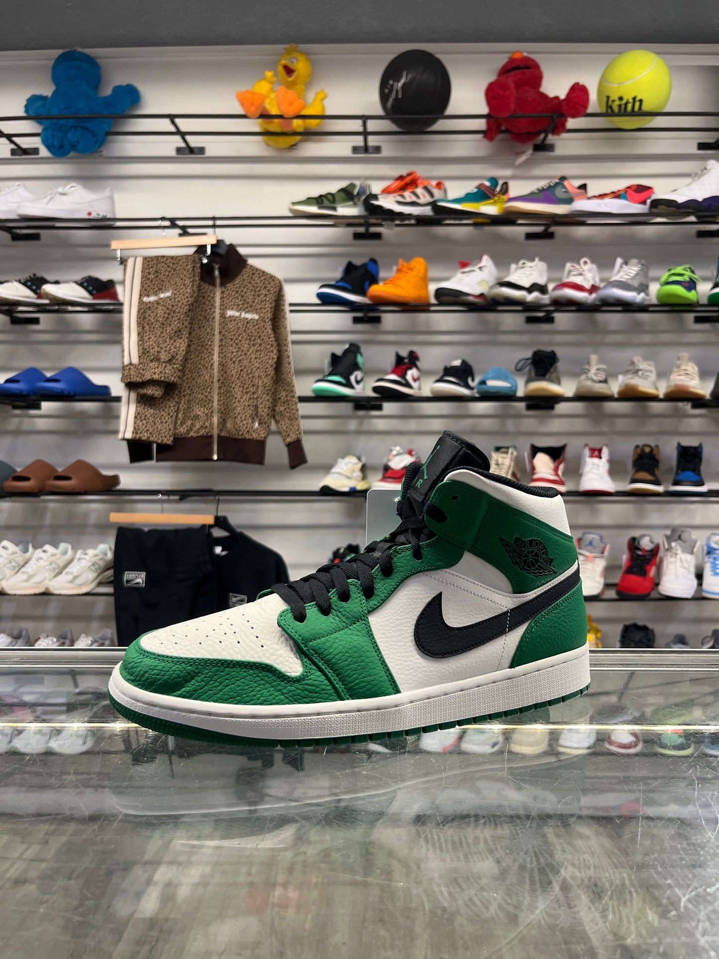 Air Jordan 1 Mid Pine Green