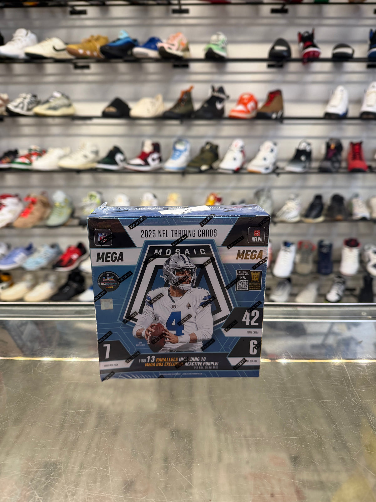 2025 Mosaic Football Mega Box