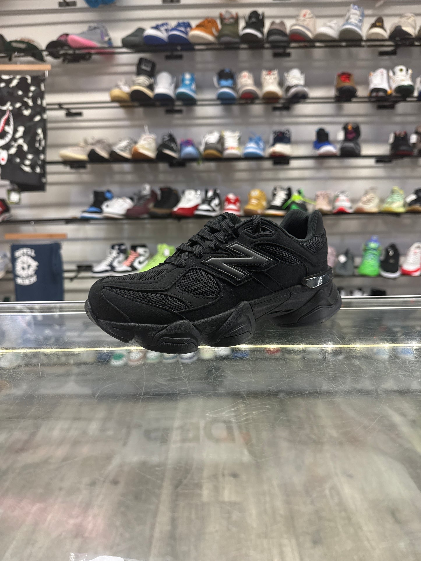 New Balance 9060 Triple Black