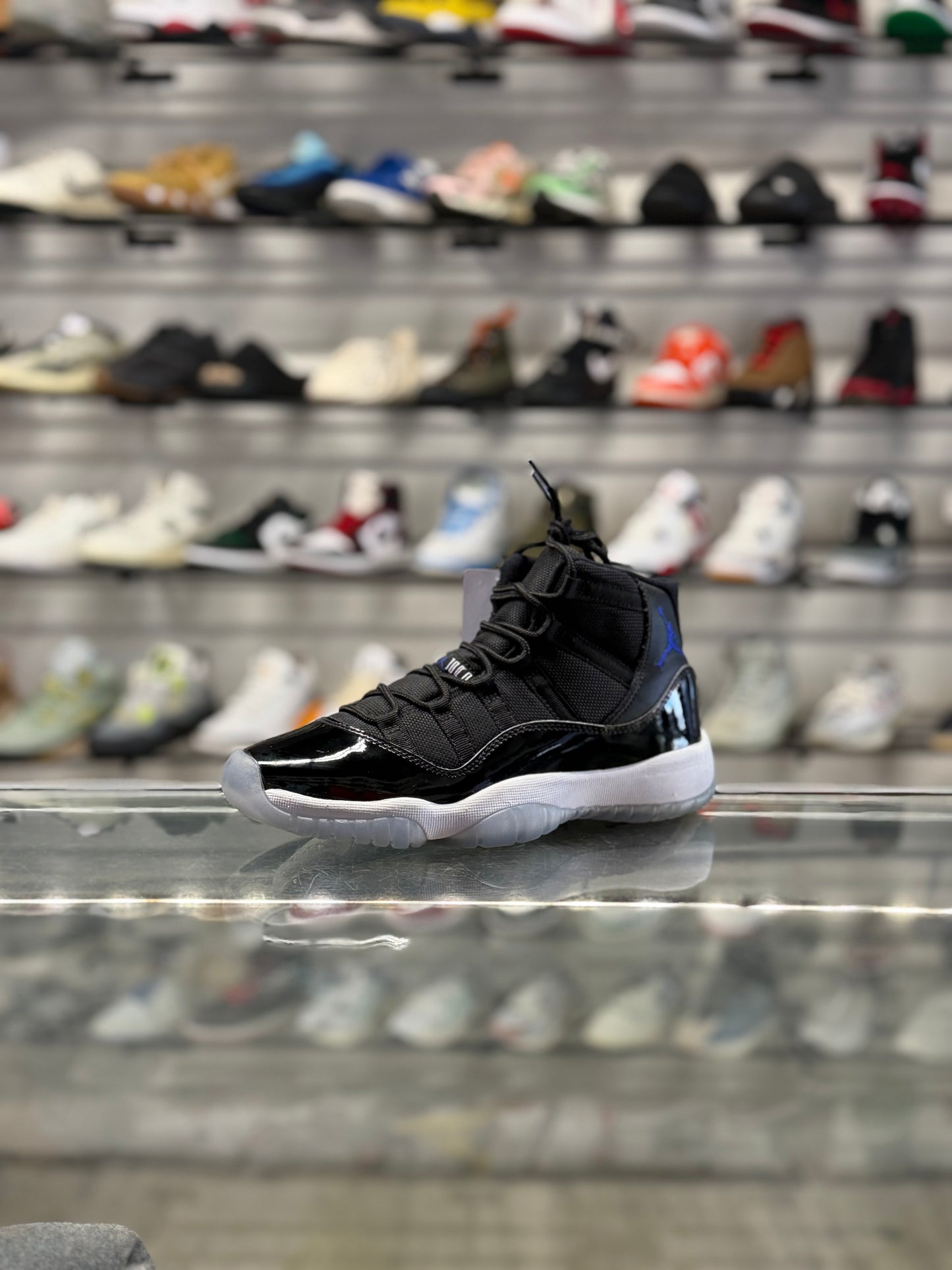 Air Jordan 11 Space Jam