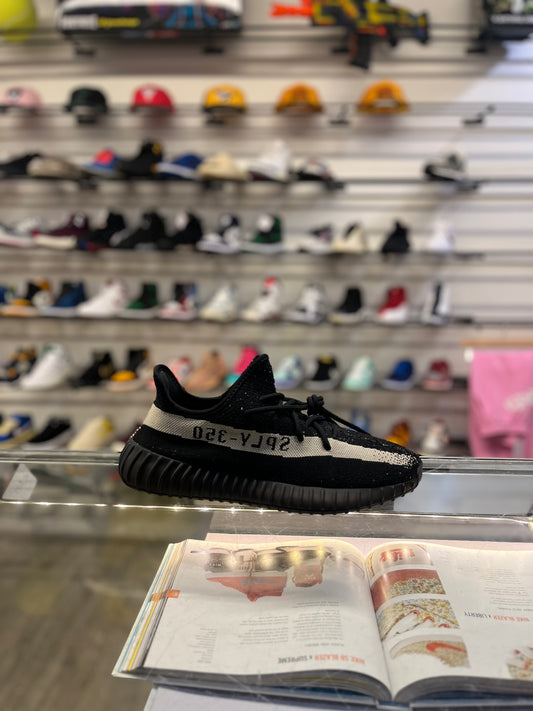 Adidas Yeezy 350 V2 Oreo