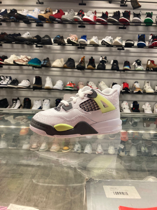 Air Jordan 4 Light Lemon Twist