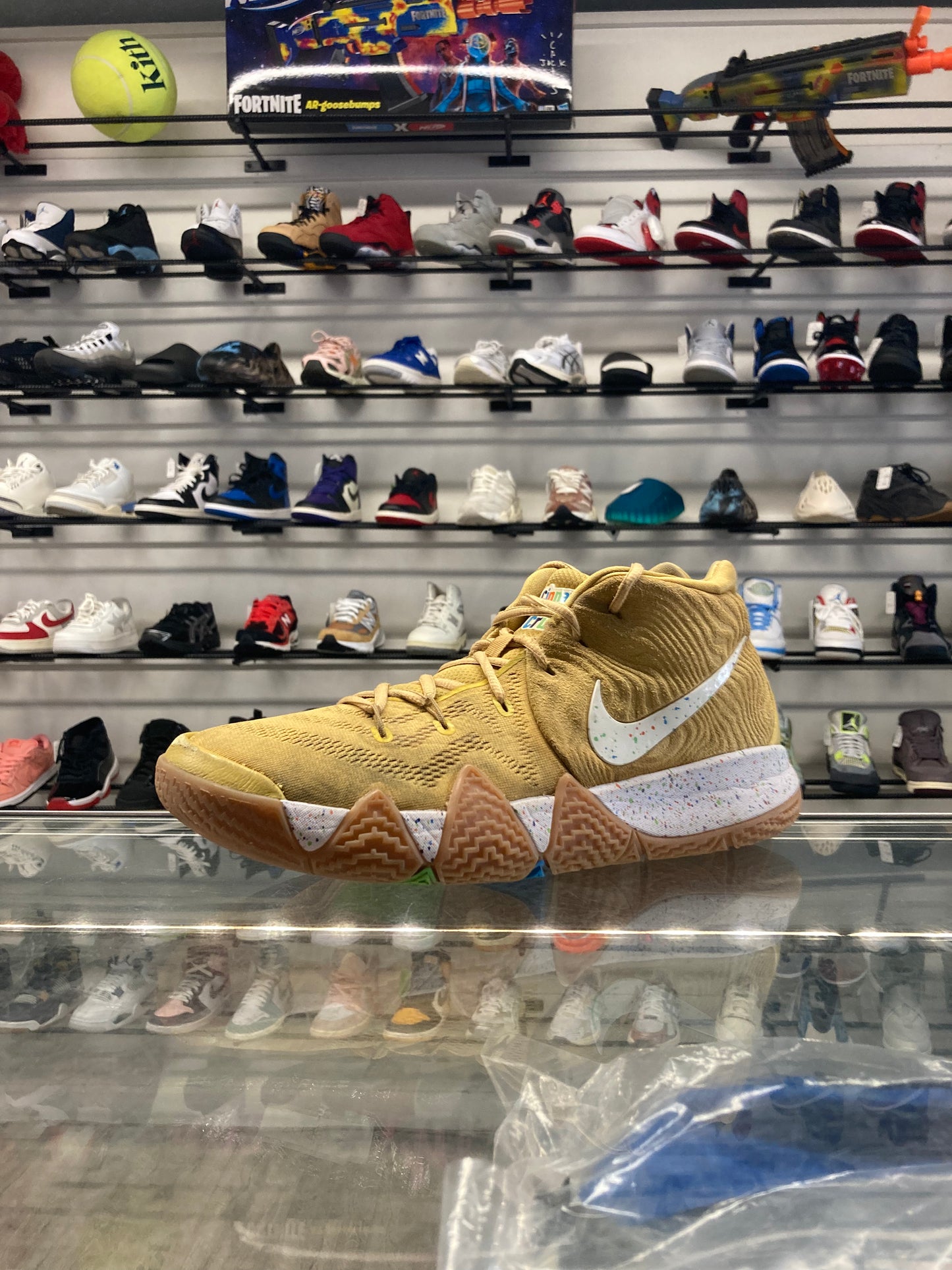 Nike Kyrie 4 Cinnamon Toast Crunch