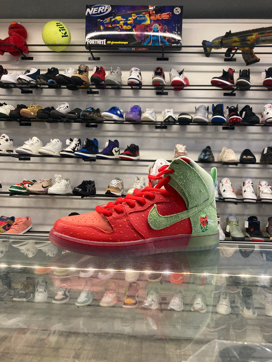 Nike SB Dunk High Strawberry Cough