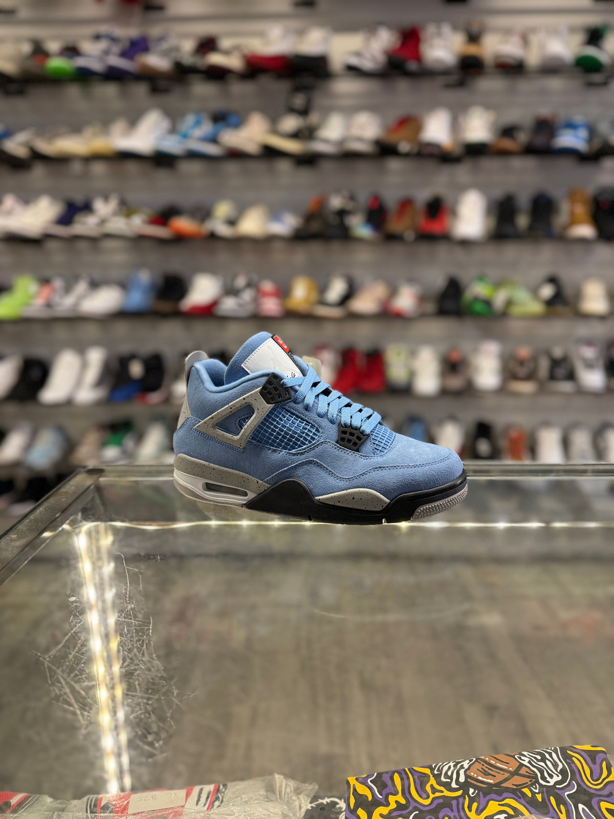 Air Jordan 4 University Blue