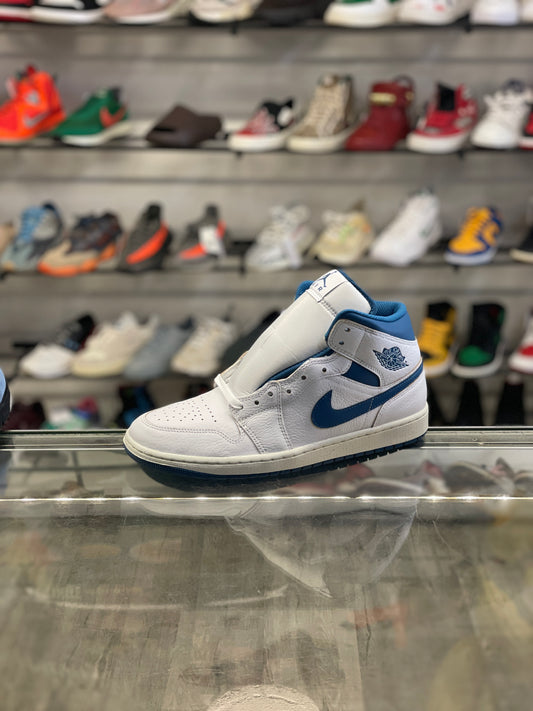 Air Jordan 1 Mid Aqua