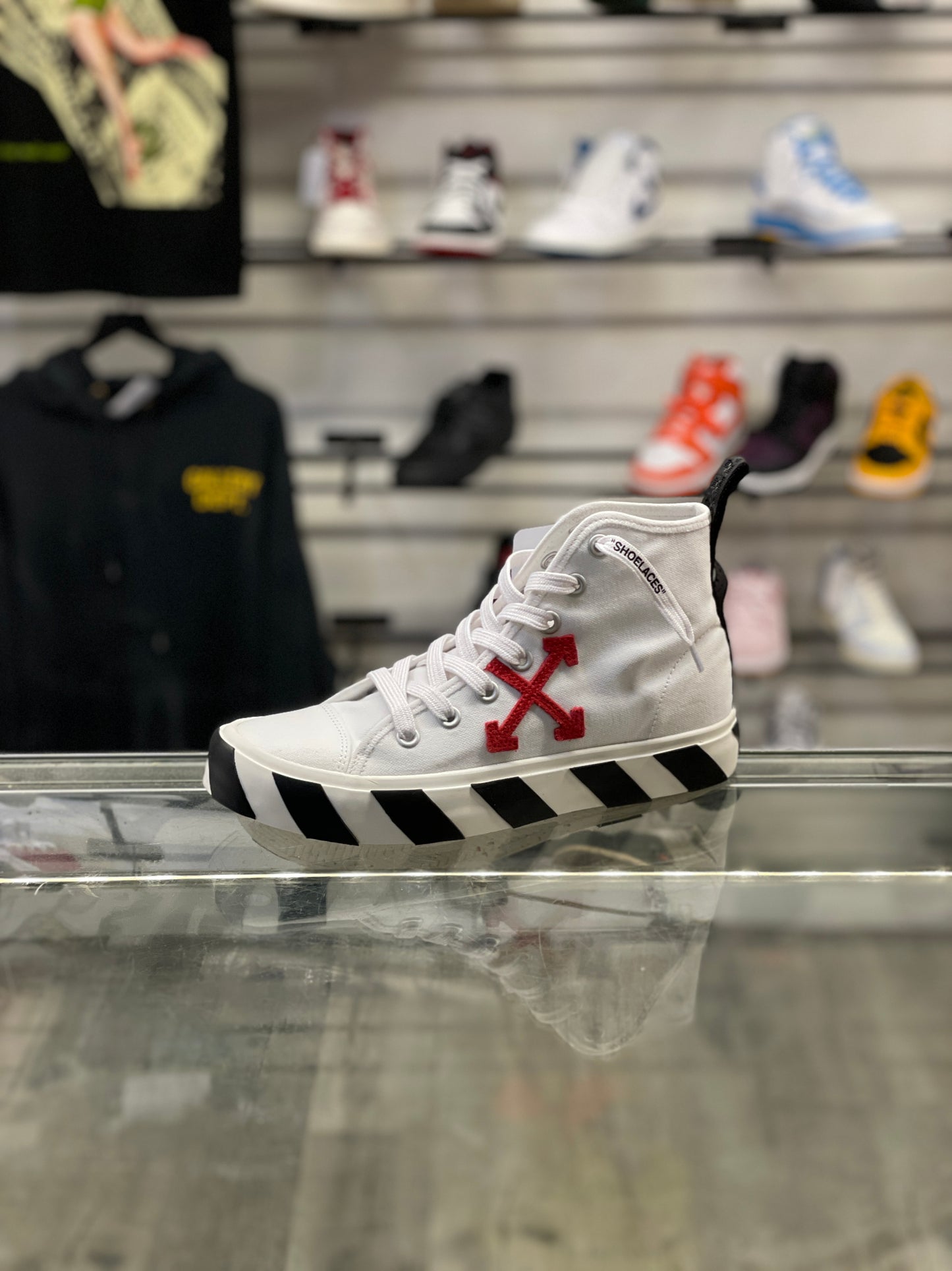 Off-White Vulc High White/Red