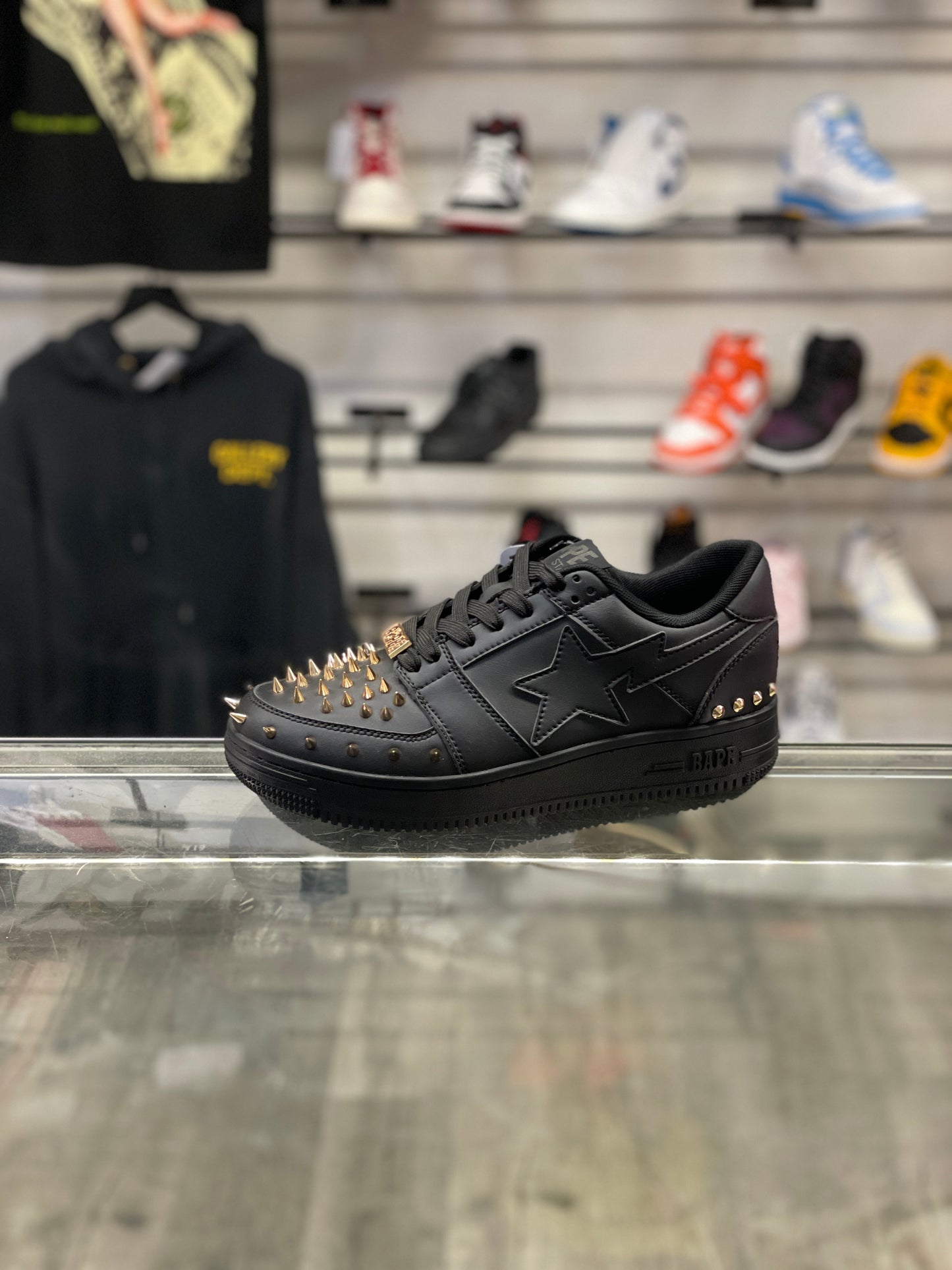 Bapesta Black Spikes