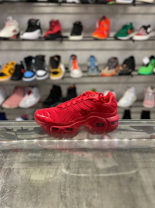 Nike Air Max Plus Triple Red