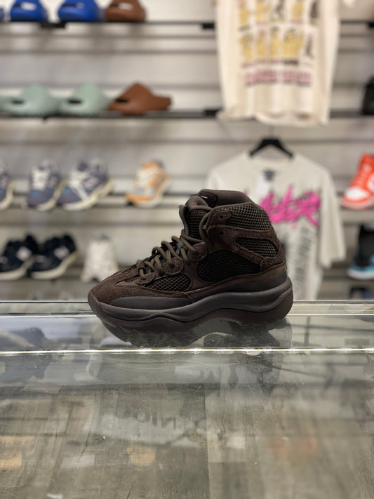 Adidas Yeezy Boot Oil