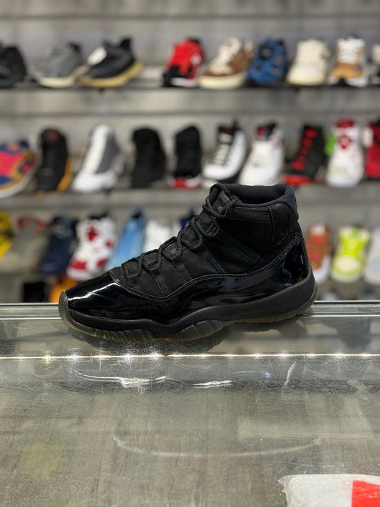 Air Jordan 11 Cap & Gown