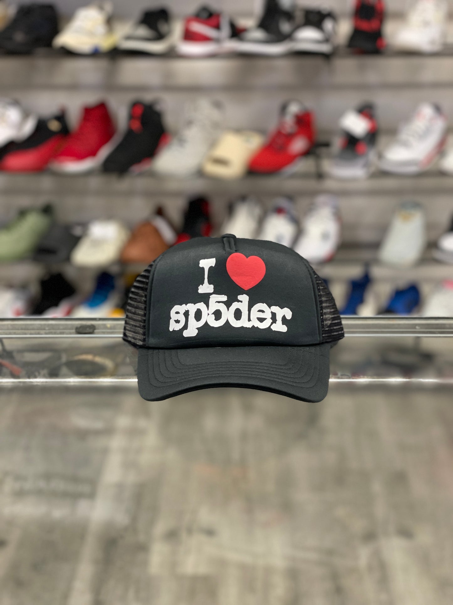 Sp5der Heart Trucker Hat