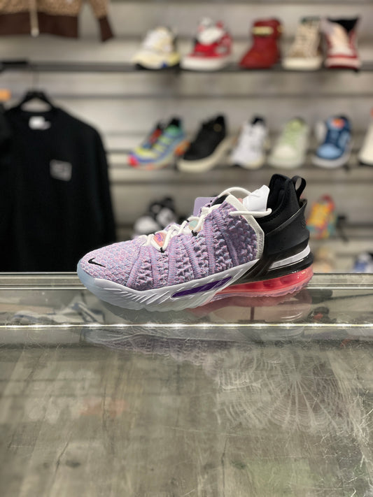 Nike Lebron 18 Graffitii