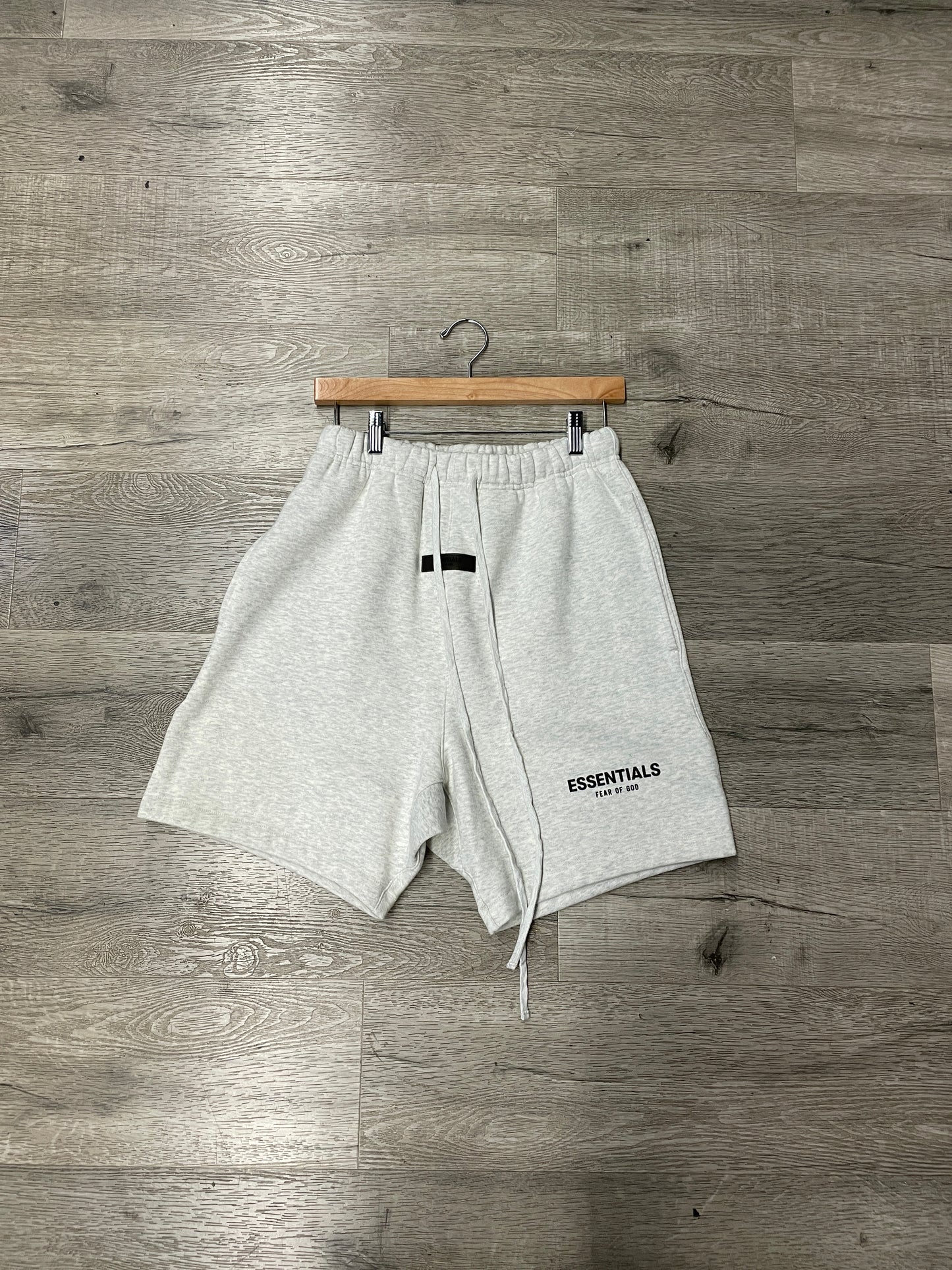 Fear of God Essentials Light Oat Short