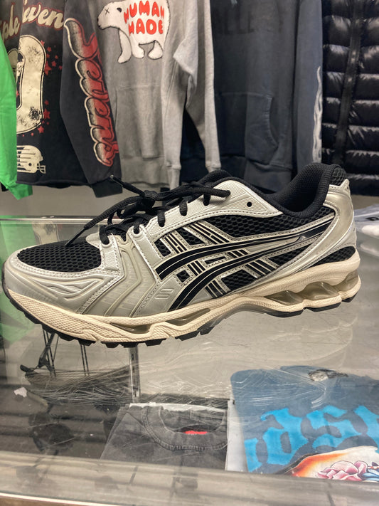 Asics Gel Kayano Black / Grey