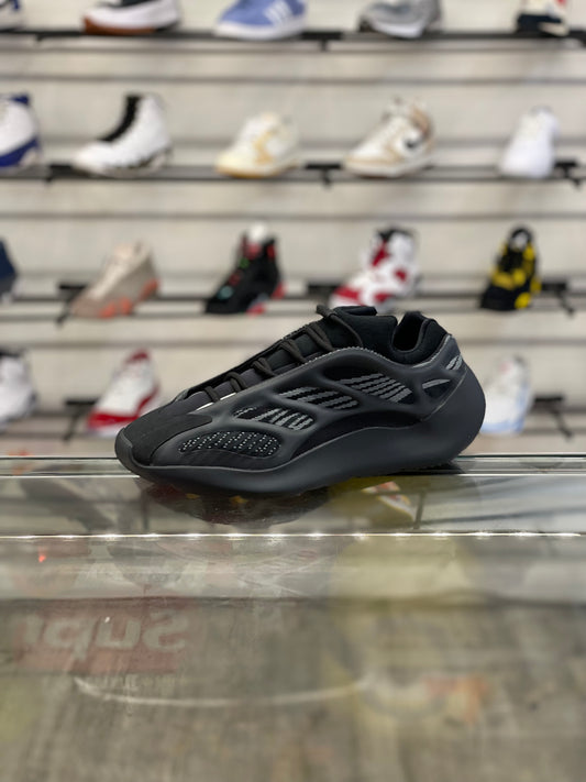 Adidas Yeezy 700 Alvah