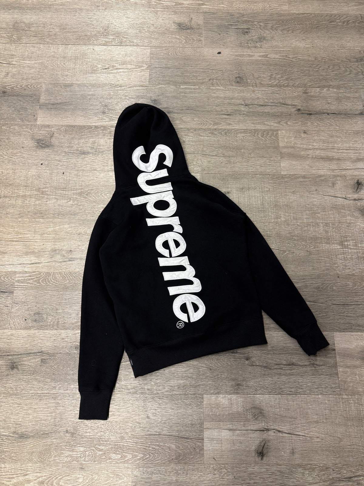 Supreme Appliqué Embroidered Back Logo Black/White