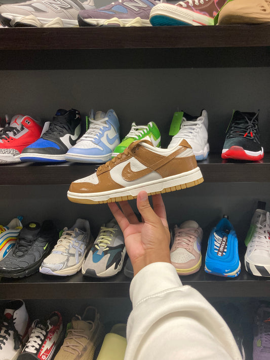 Nike Dunk Low Ale Brown