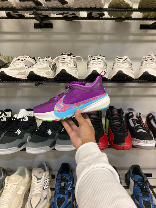 Nike Giannis