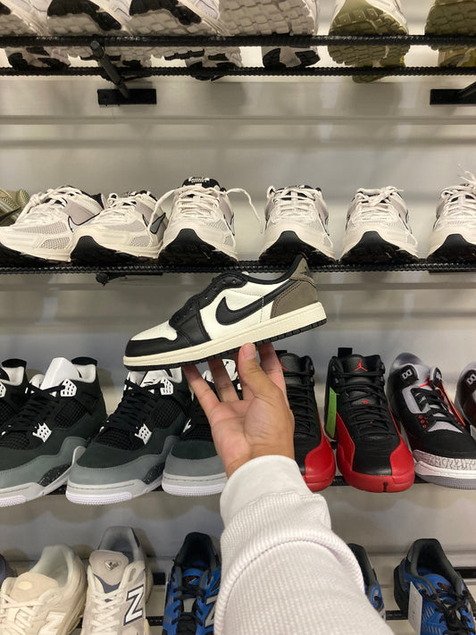 Air Jordan 1 Low Mocha