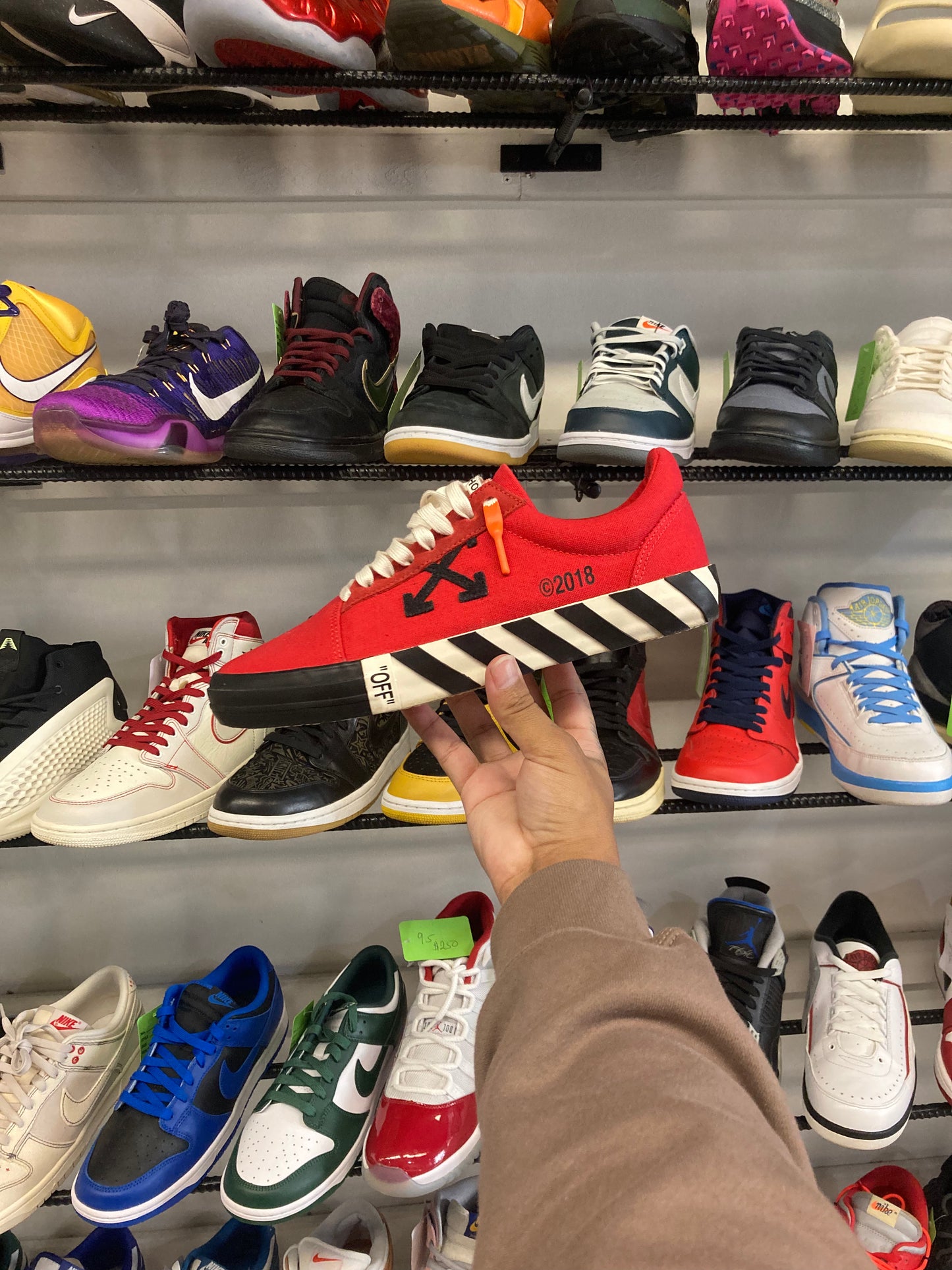 Off-White Vulc (Red)