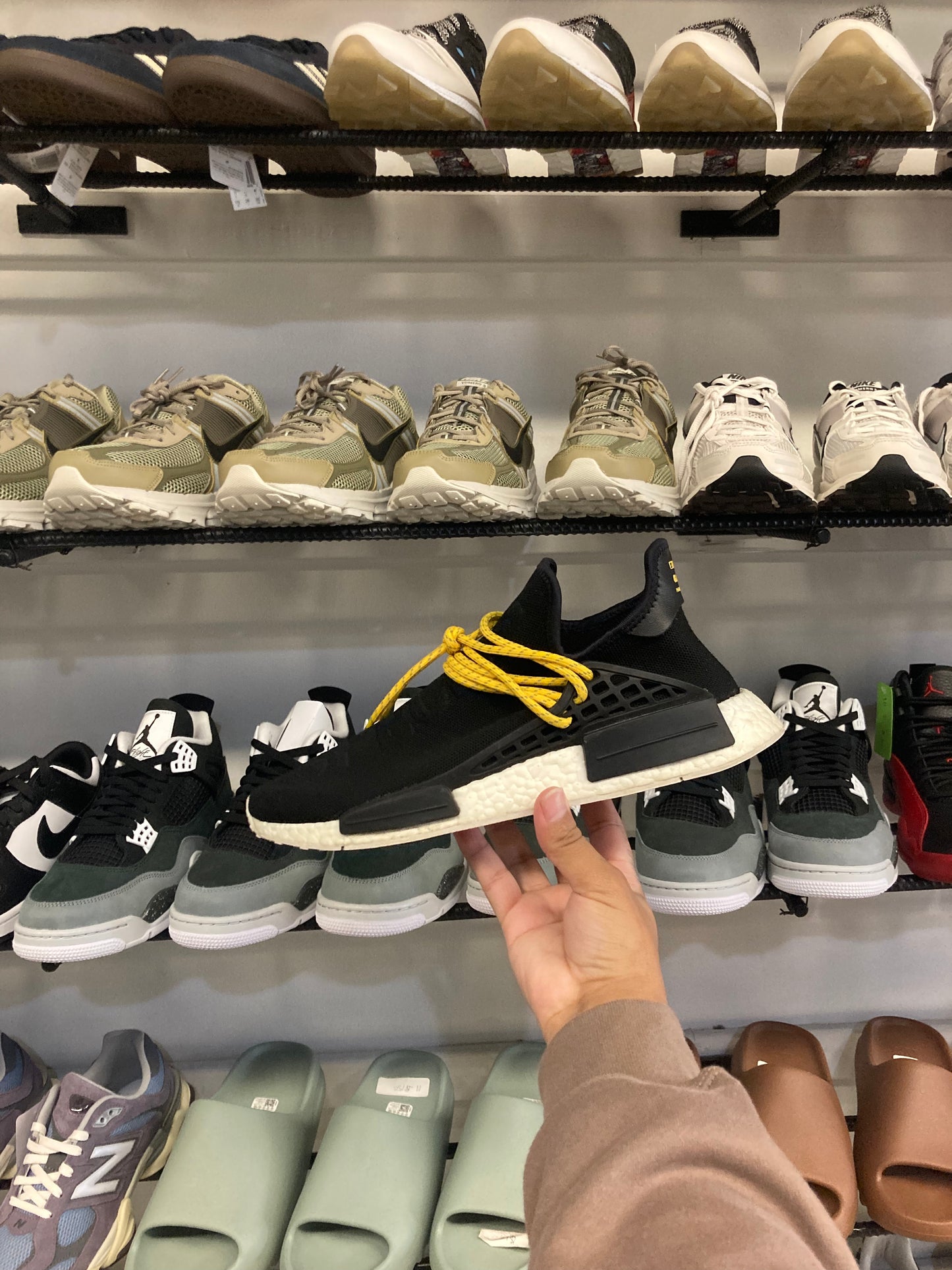 Pharrell Adidas Hu Race Black/Yellow